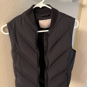 Athleta inlet puffer vest